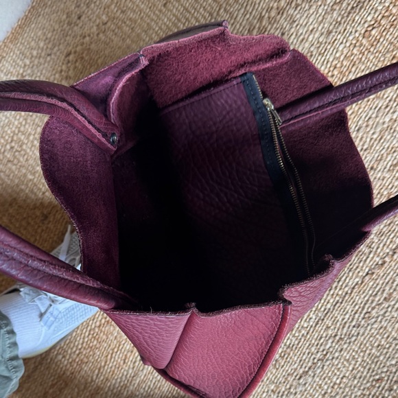 Chic Burgundy buffalo Leather Tote Bag - Picture 3 of 4
